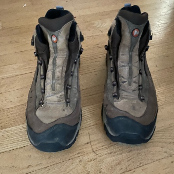 Merrell Brown and Black Outdoor Boots Rugged Durable Design - Picture 1 of 5